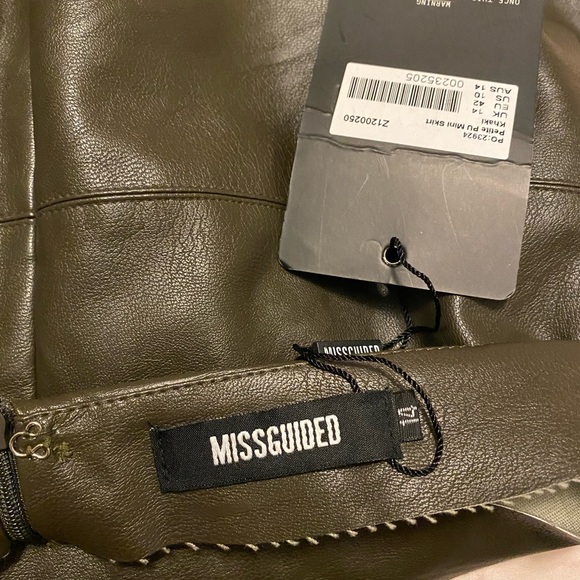 Missguided faux leather olive green mini skirt - Picture 3 of 6